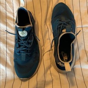 Nike huarache blue